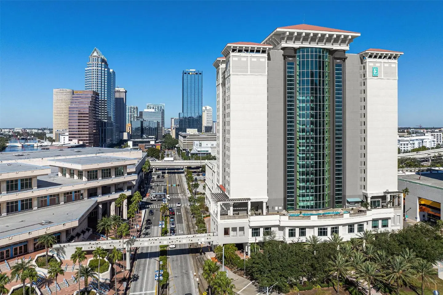 Embassy Suites by Hilton Tampa Downtown Convention Center EXTERIOR