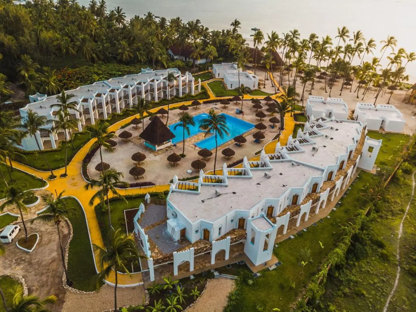 SBH Kilindini Resort EXTERIOR