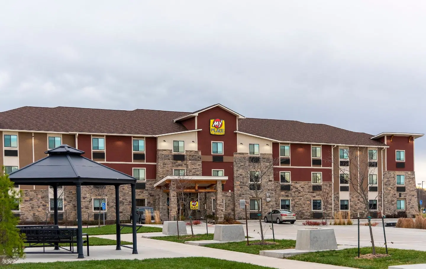My Place Hotel-Overland Park, KS EXTERIOR