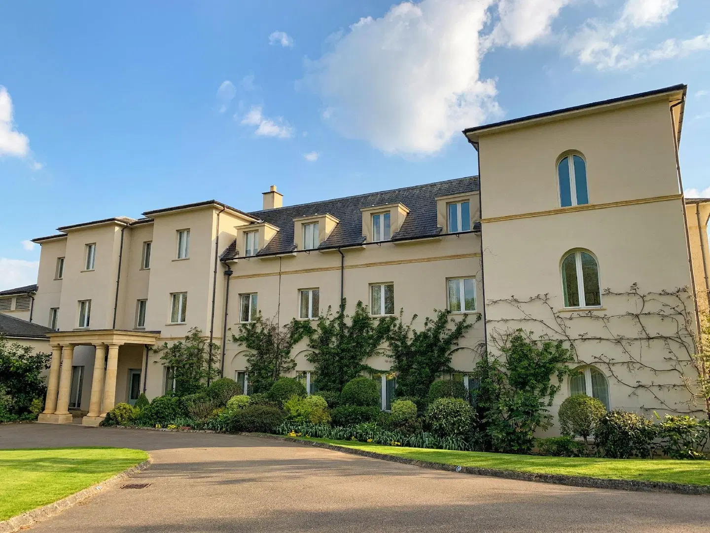 Bowood Spa & Golf Resort EXTERIOR