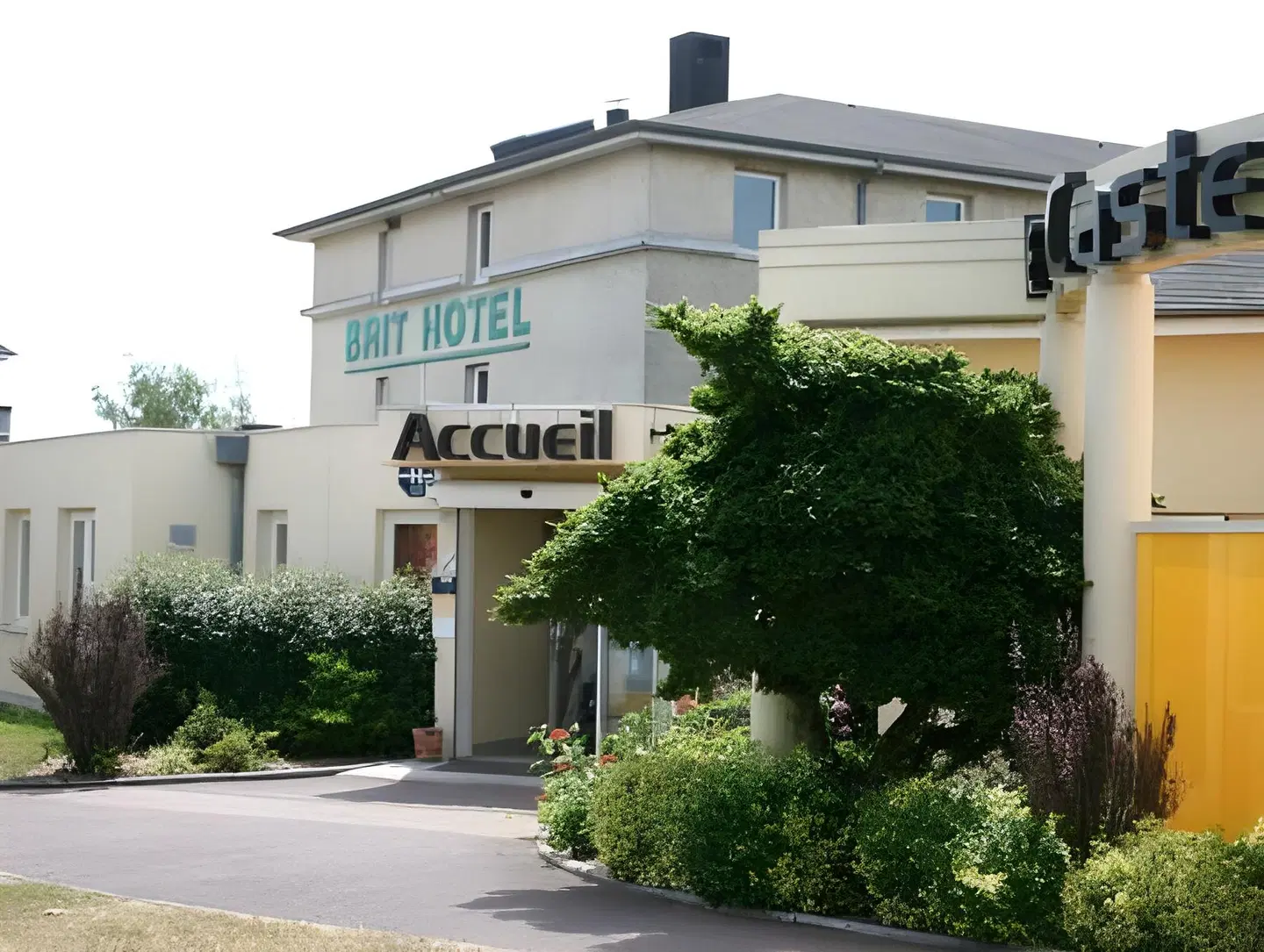 Brit Hotel Rennes - Le Castel EXTERIOR