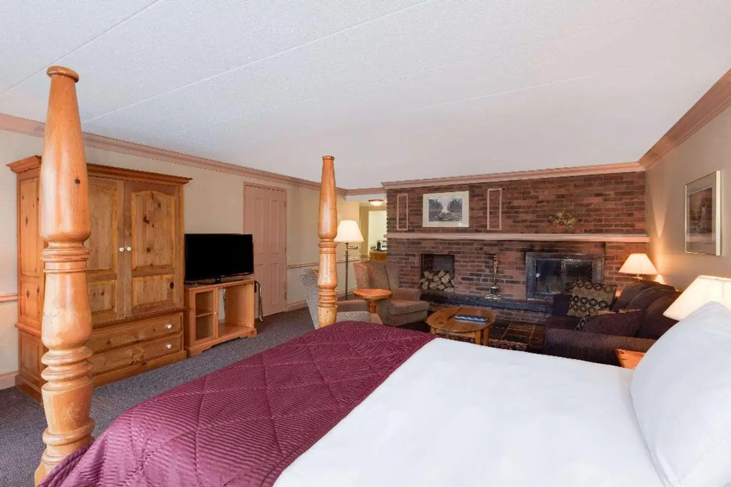 Clarion Resort Pinewood Park ROOM_EXAMPLE