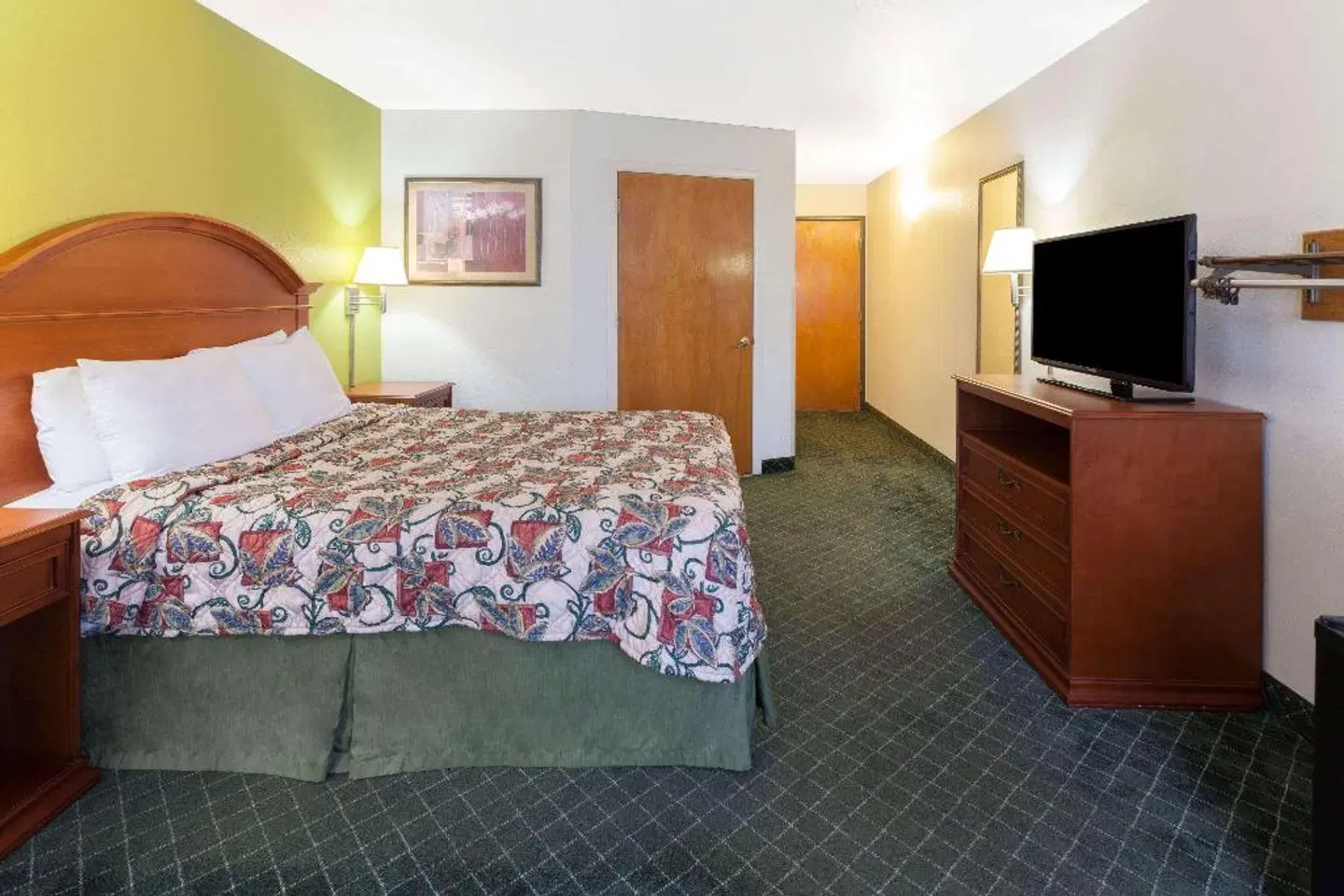 Days Inn by Wyndham Shawnee ROOM_EXAMPLE