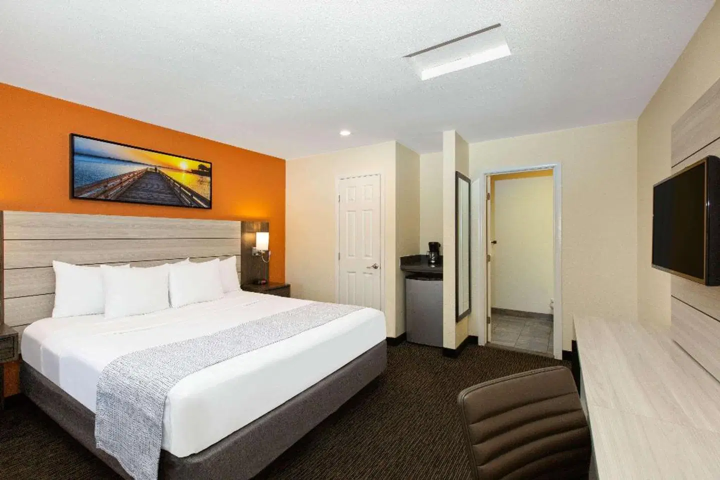 Days Inn by Wyndham Monterey-Fisherman's Wharf Aquarium ROOM_EXAMPLE