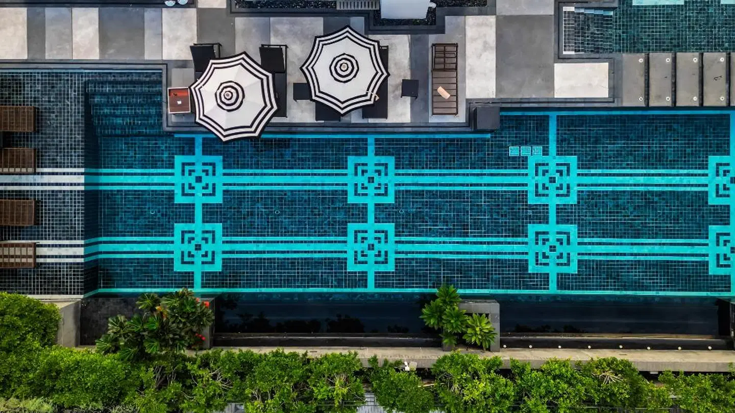 Mövenpick Hotel Sukhumvit 15 Bangkok EXTERIOR