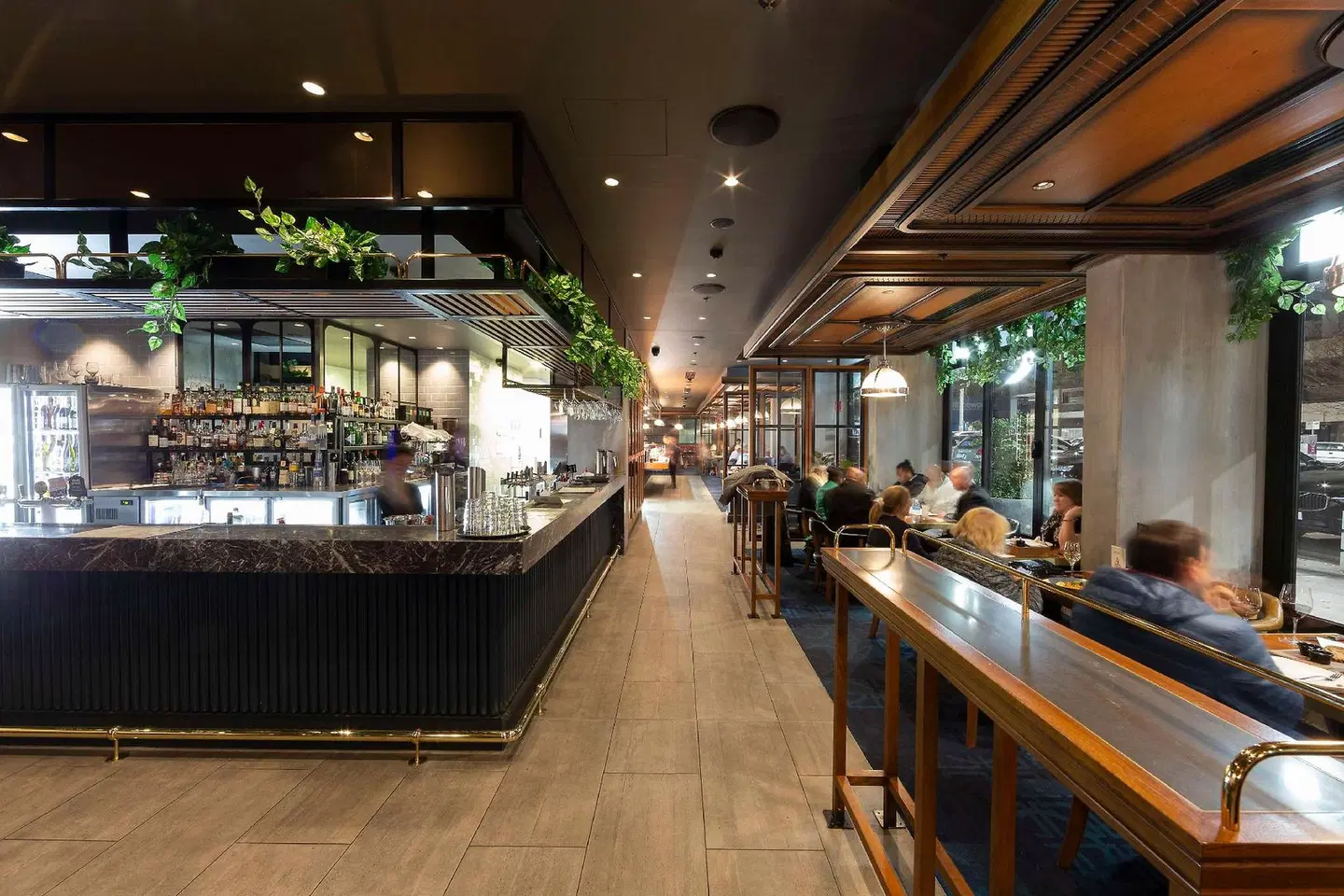 Avenue Hotel Canberra Bar