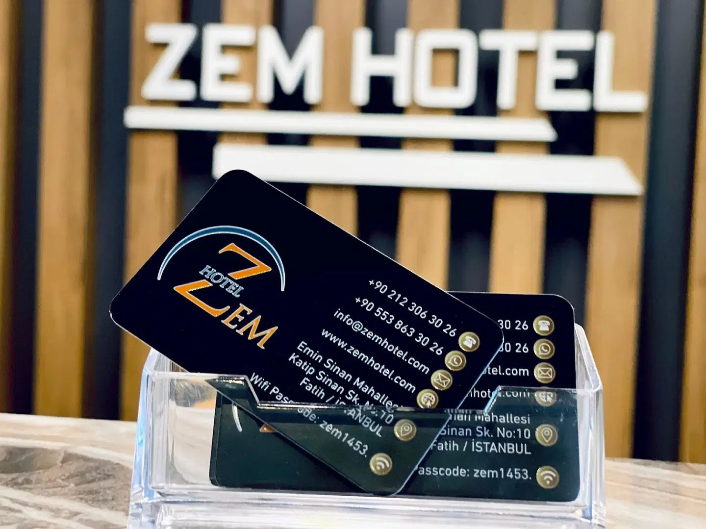 Zem Hotel EXTERIOR