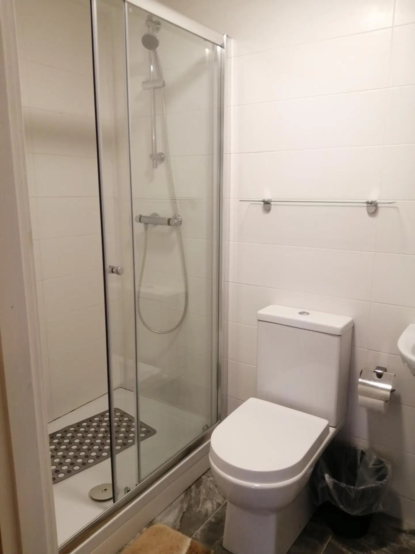 Tara View Apartments Badezimmer