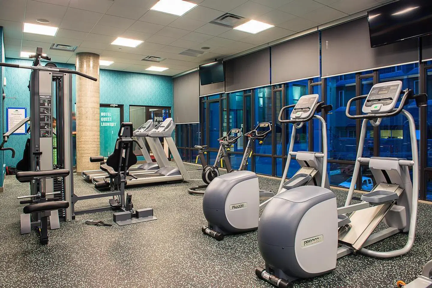 Hotel BLU Vancouver SPORTS_AND_LEISURE