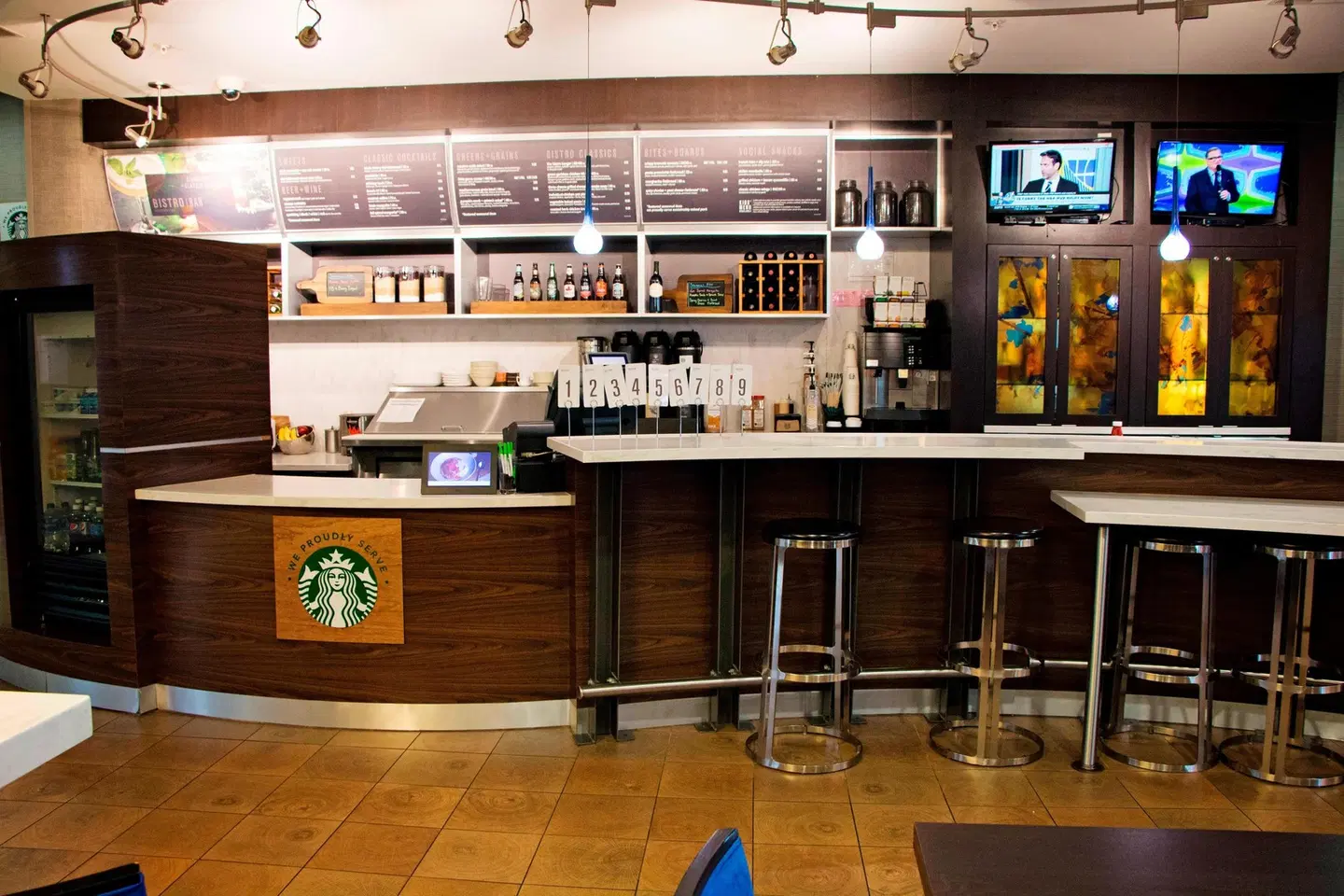Courtyard by Marriott Battle Creek Bar