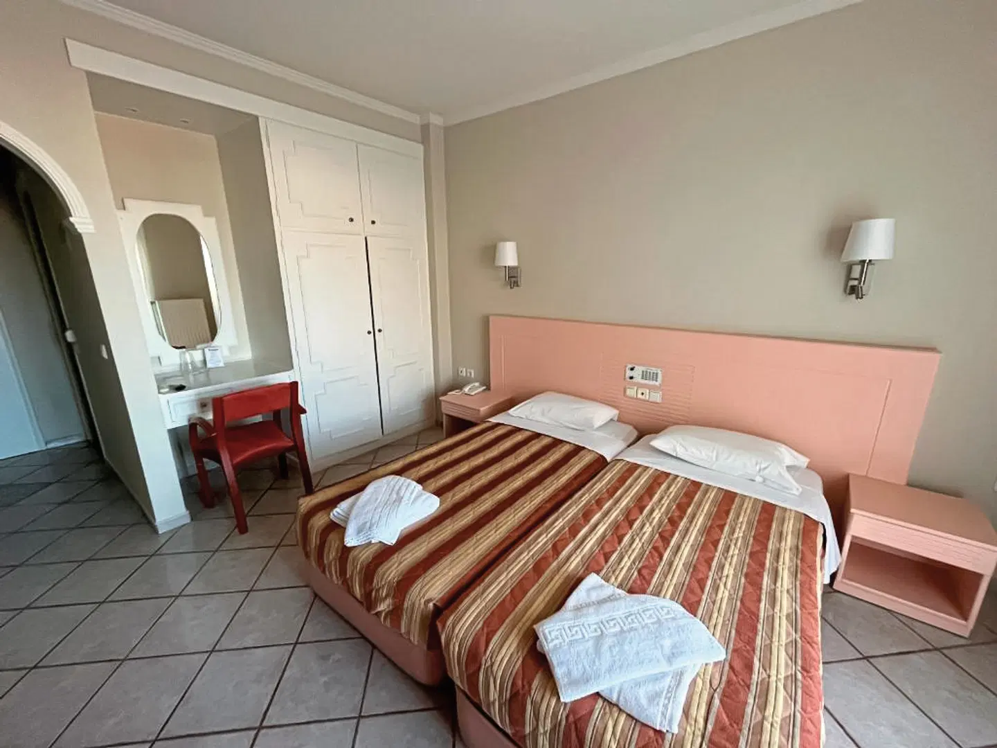 Philoxenia ROOM_EXAMPLE