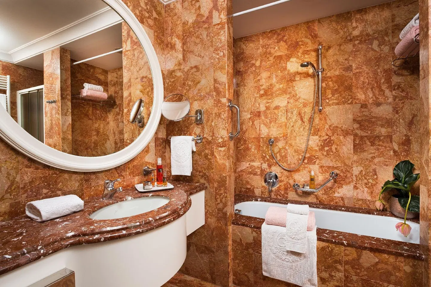 Hotel Terme Metropole Oriental Thermal Spa Badezimmer