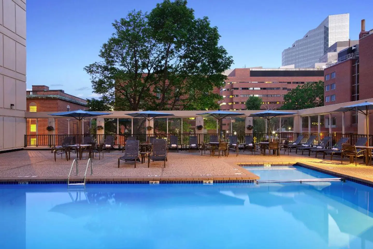 Wyndham Boston Beacon Hill OUTDOOR_POOL