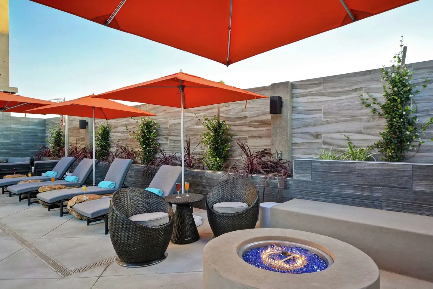 Hampton Inn & Suites Los Angeles Burbank Airport Terrasse