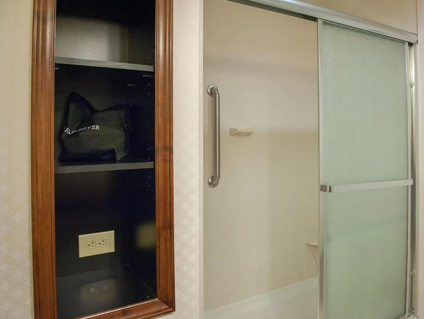 Hampton Inn & Suites Mobile - Downtown Historic District Badezimmer