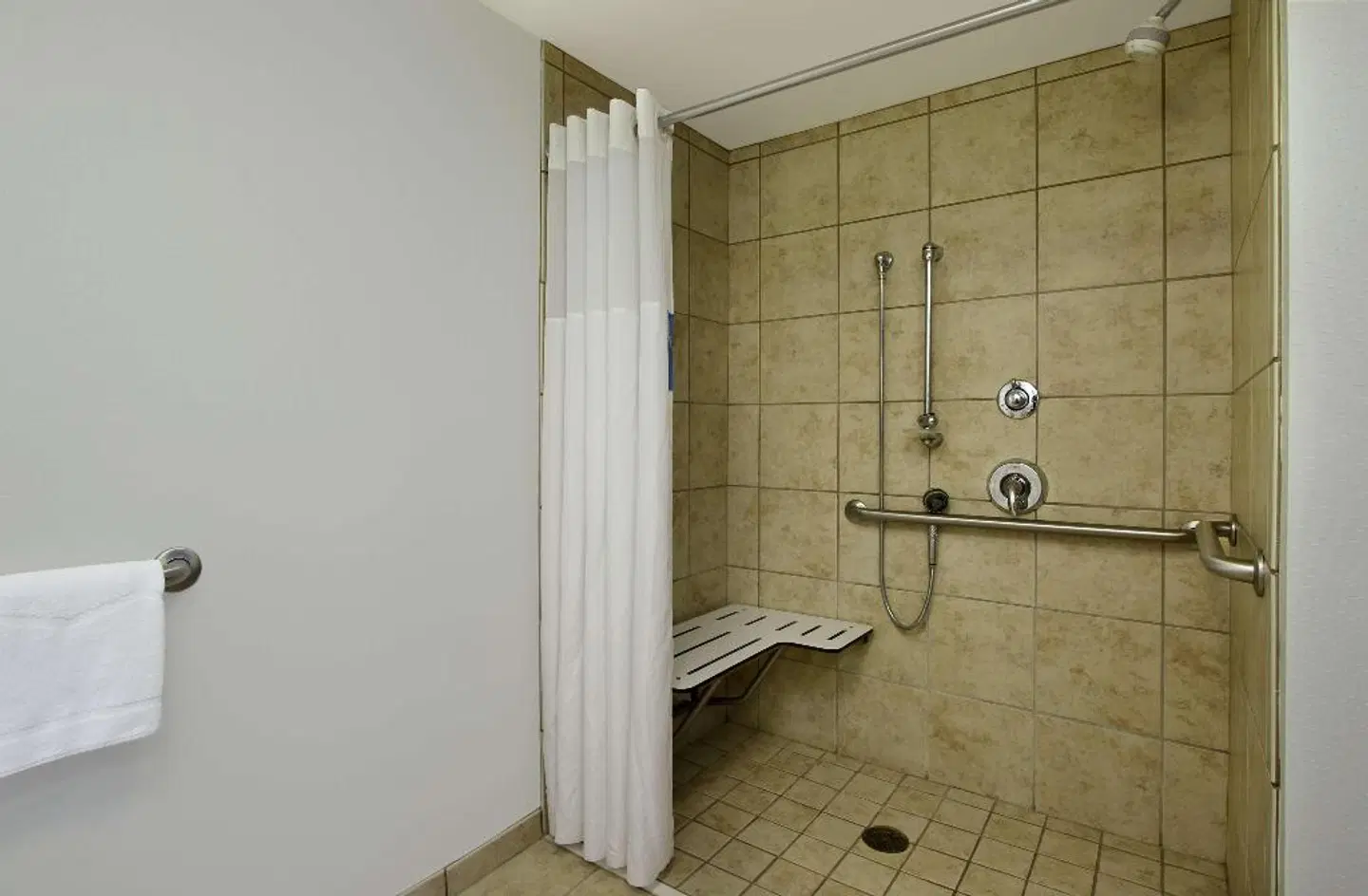 Hampton Inn & Suites Florence-Downtown Badezimmer