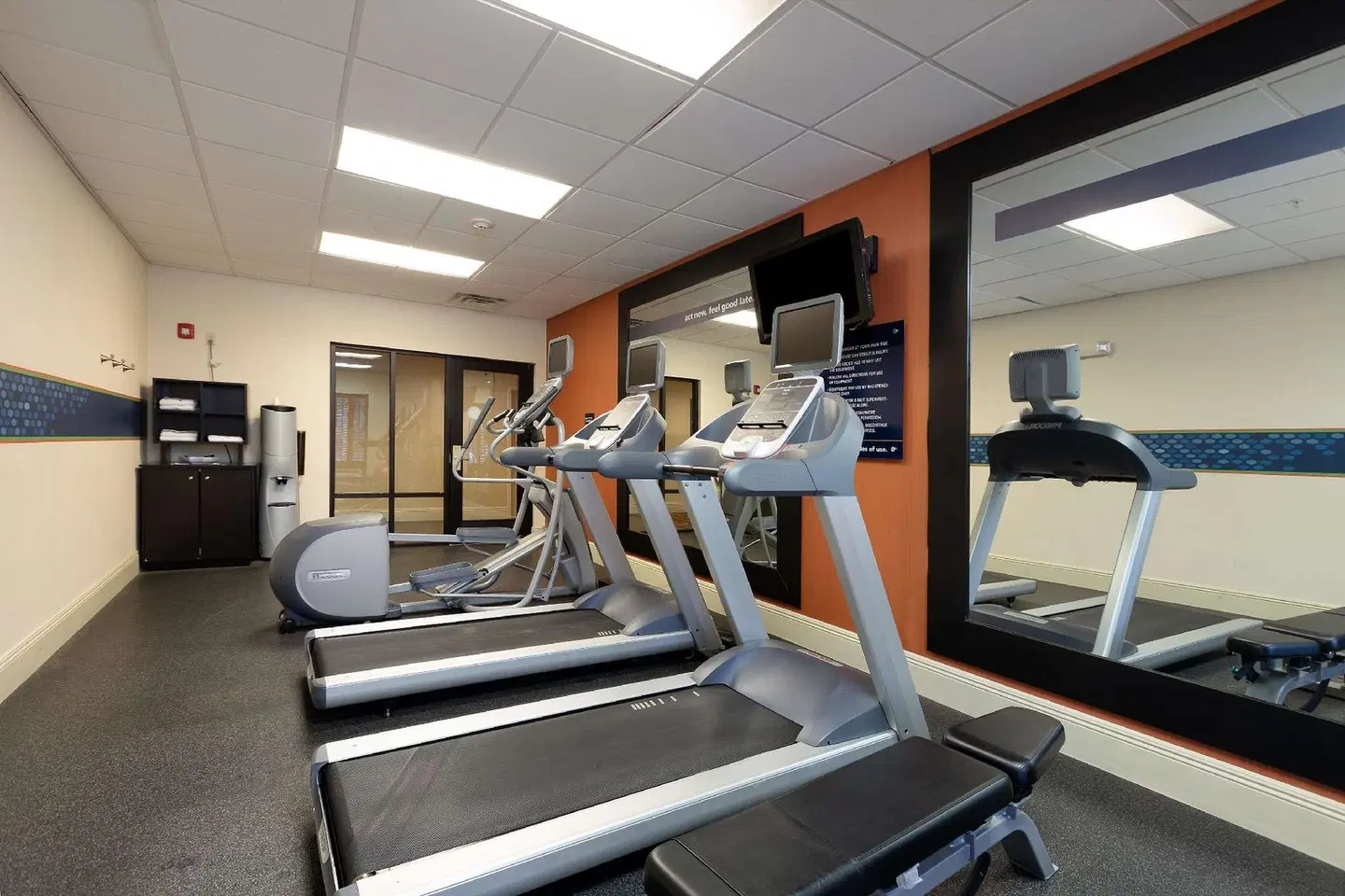 Hampton Inn & Suites Baton Rouge - I-10 East SPORTS_AND_LEISURE