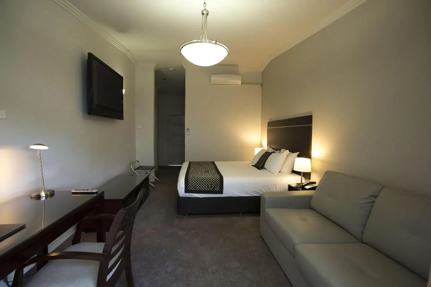 Southgate Motor Inn ROOM_EXAMPLE