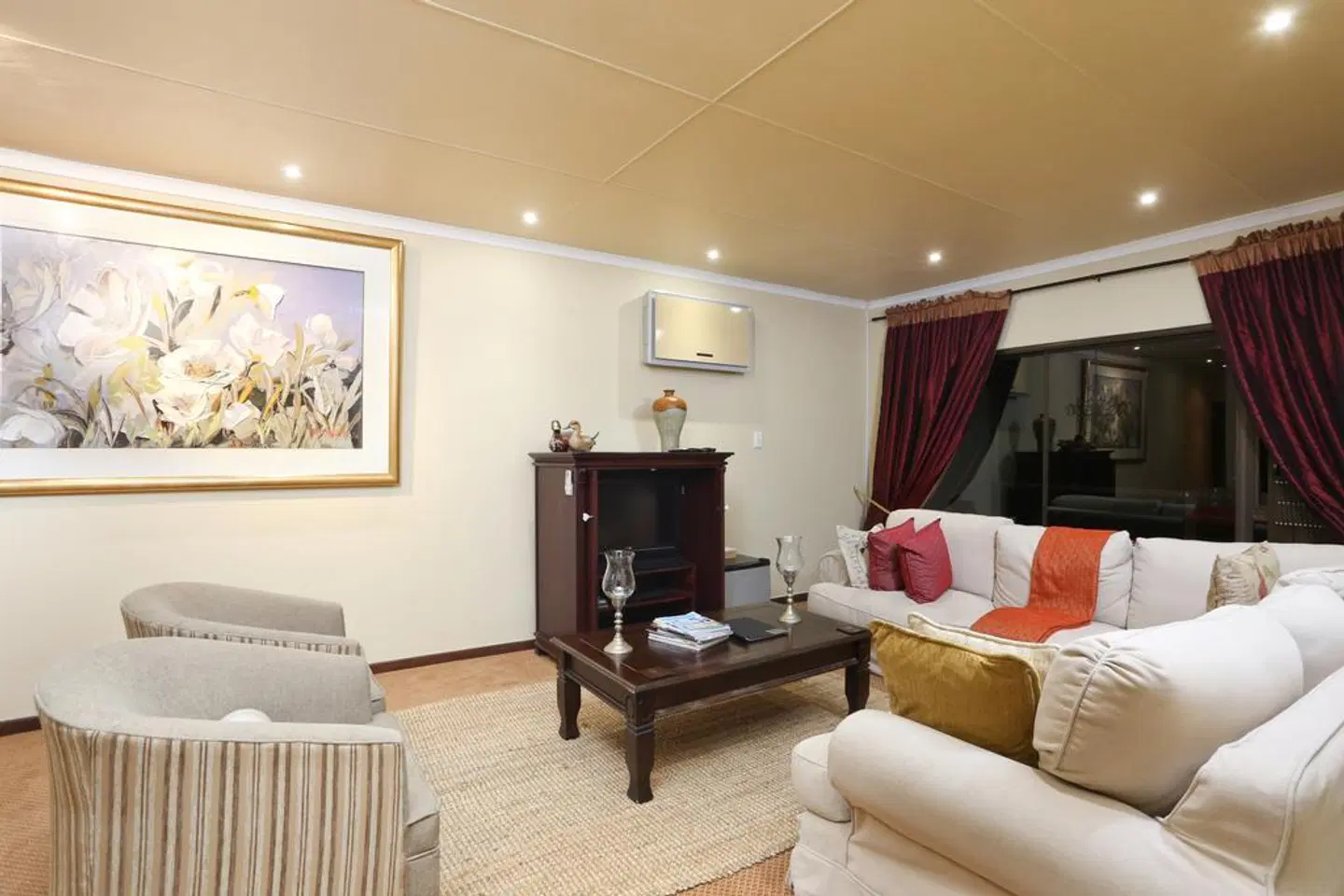 Shangri-La Manor - Adults Only ROOM_EXAMPLE