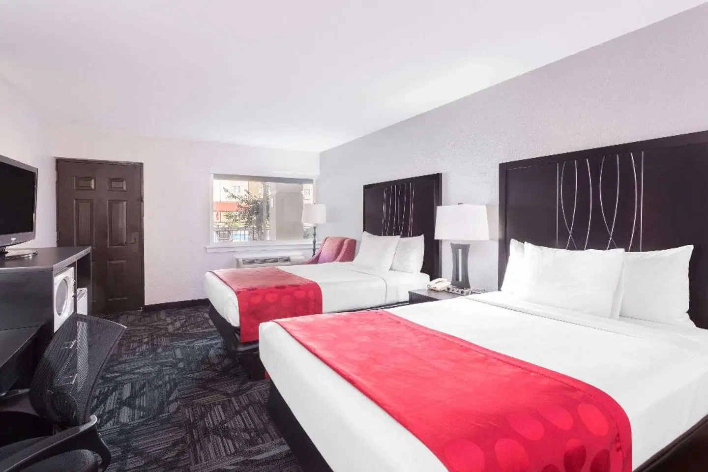 Ramada Inn Tuscaloosa ROOM_EXAMPLE