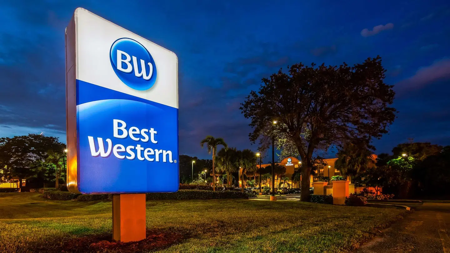 Best Western Ft. Lauderdale I-95 Inn EXTERIOR