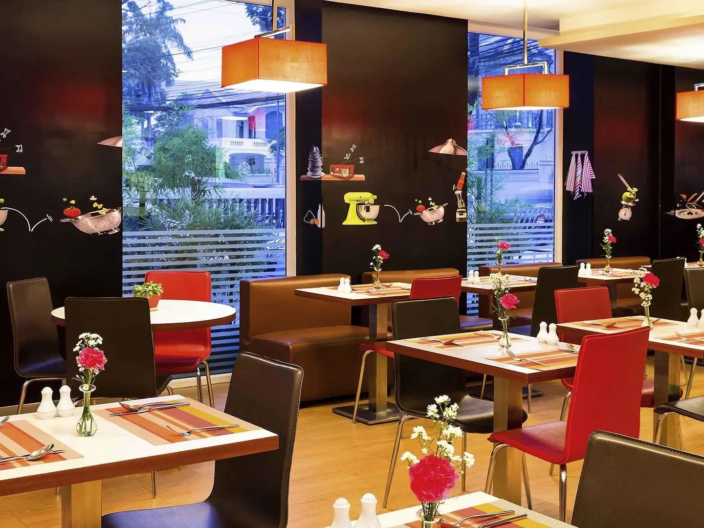 ibis Vientiane Nam Phu Restaurant