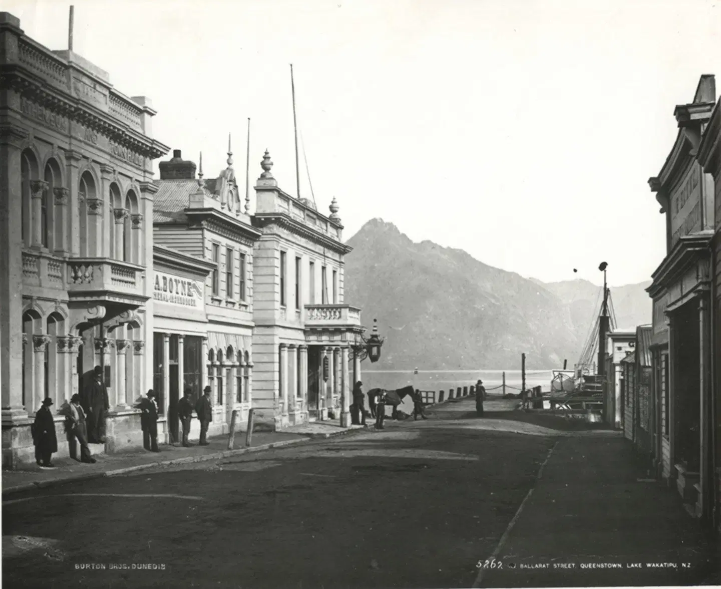 Eichardt's Private Hotel EXTERIOR