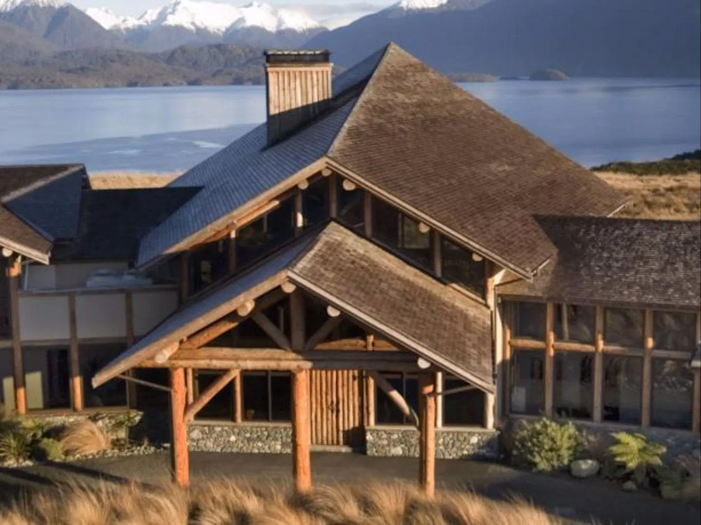 Fiordland Lodge EXTERIOR
