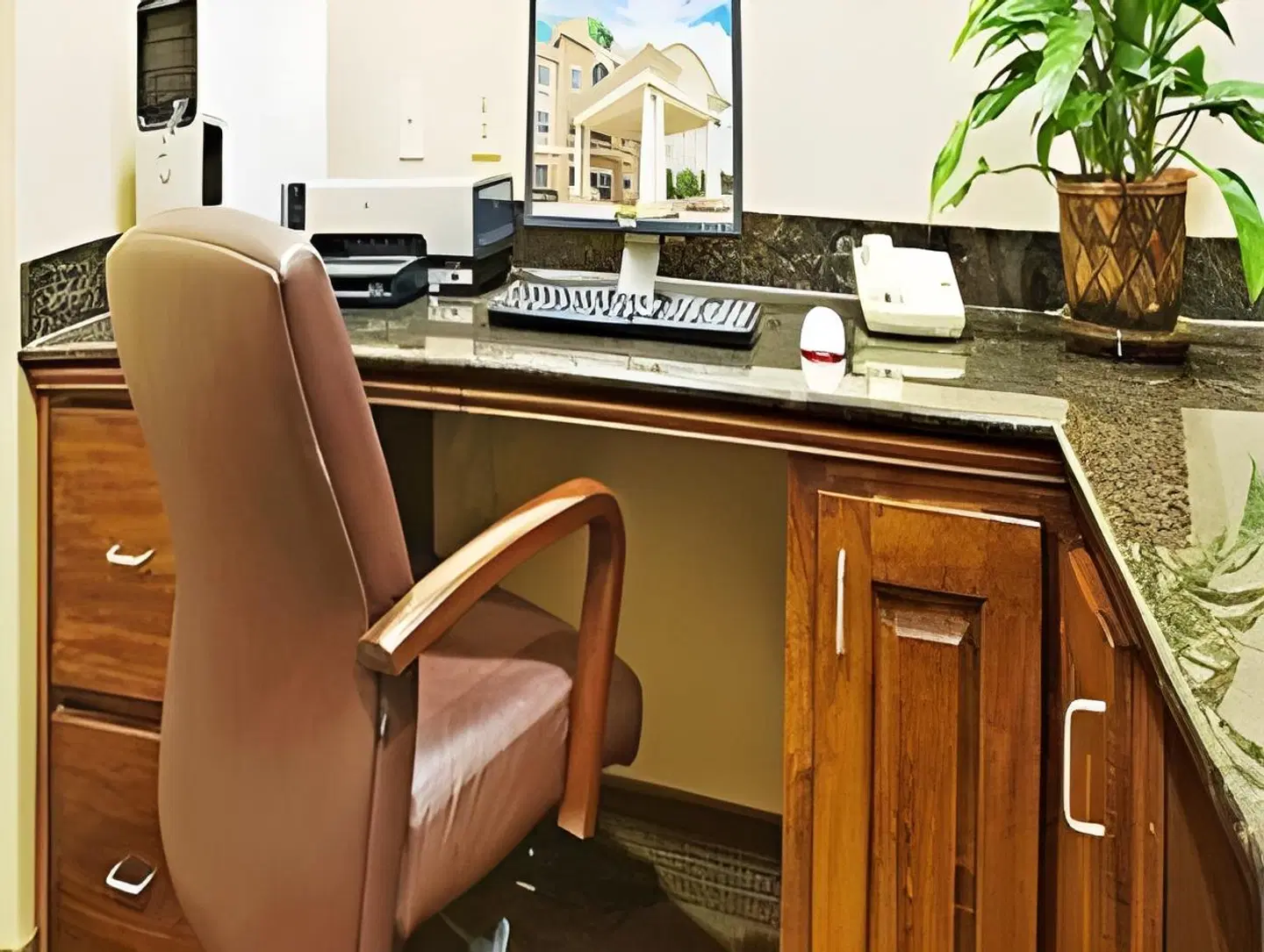 Holiday Inn Express & Suites Vernon College Area (HWY 287) by IHG HEALTH_BEAUTY