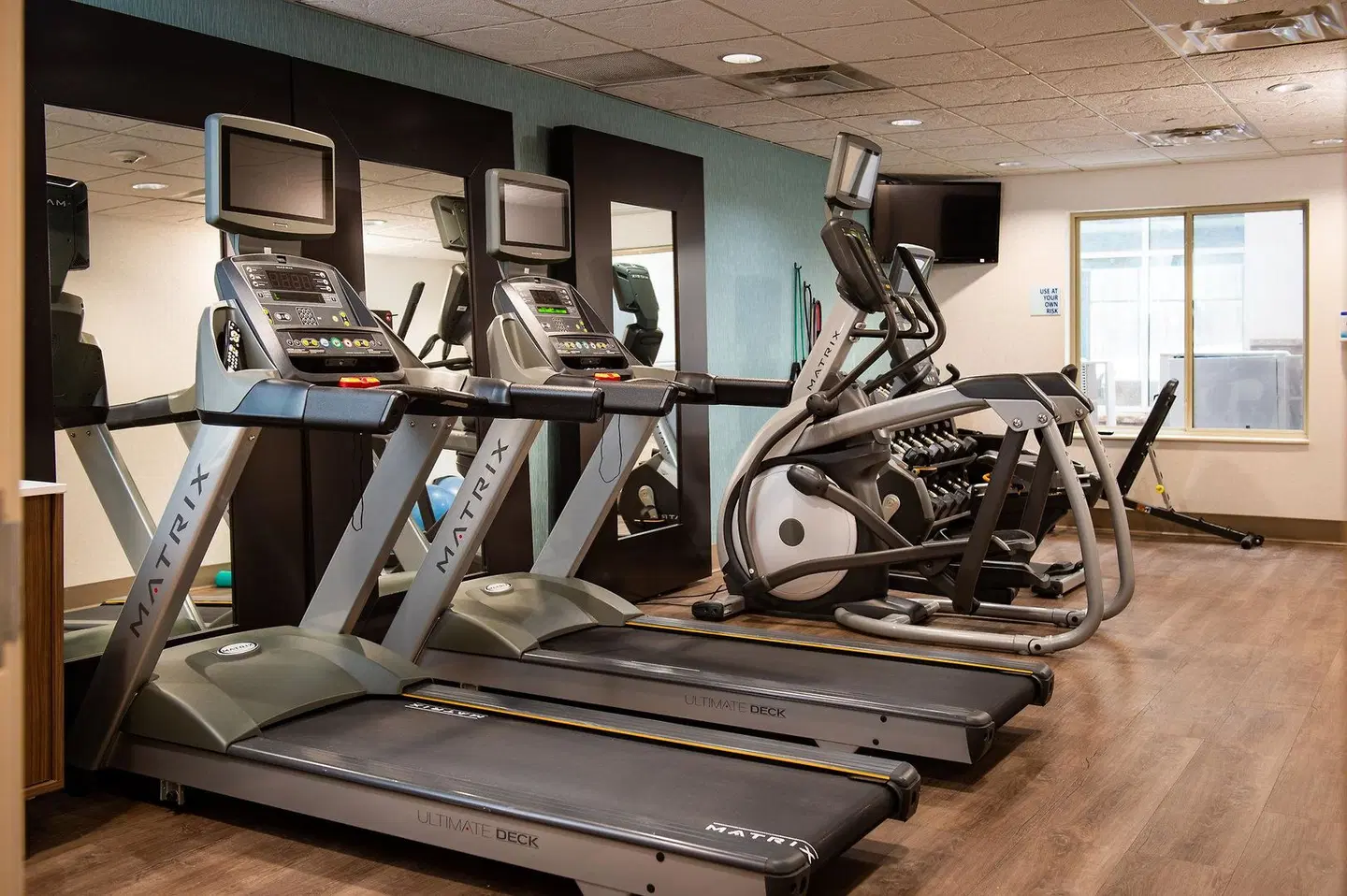 Holiday Inn Express & Suites Wausau by IHG SPORTS_AND_LEISURE
