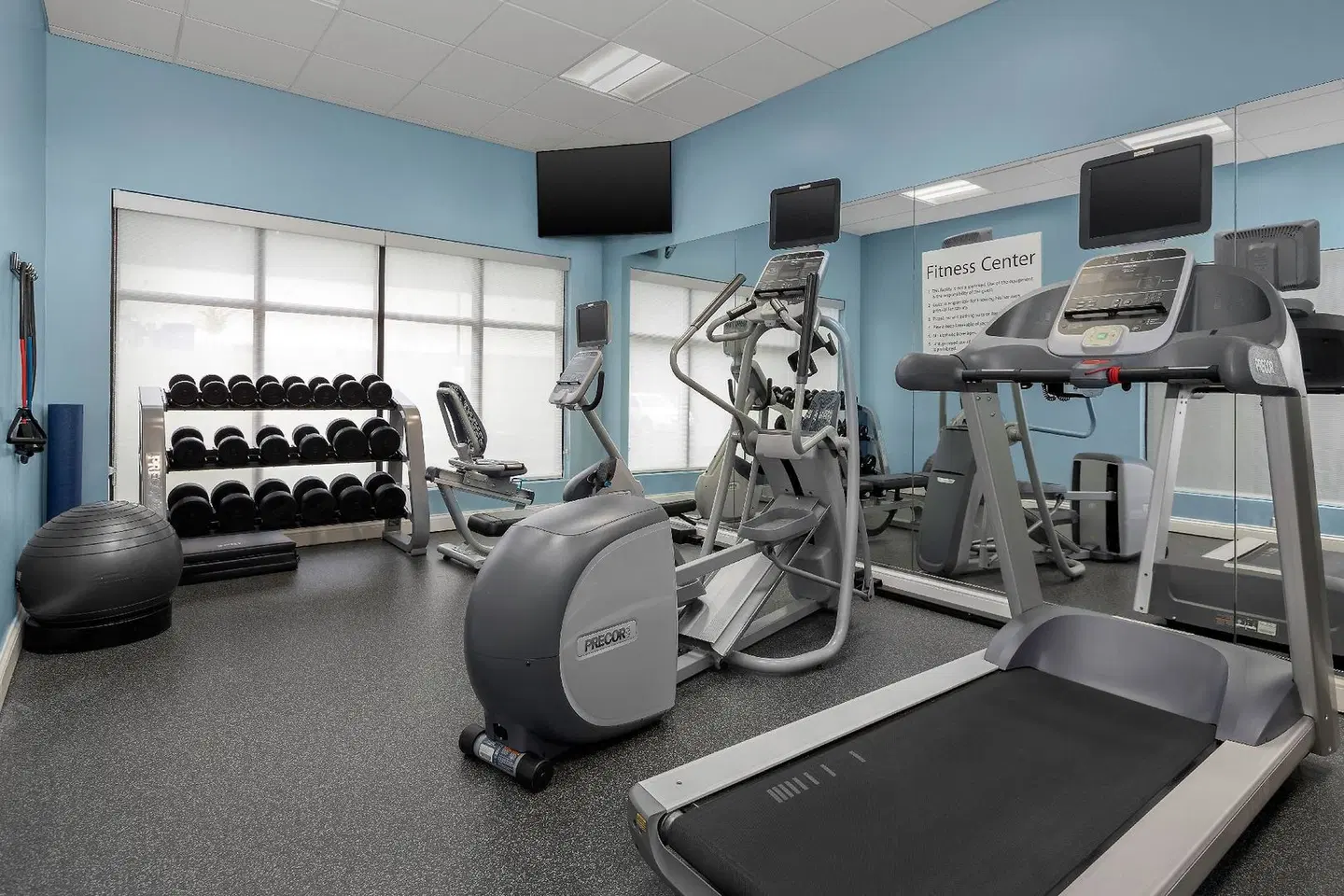 Holiday Inn Express Knoxville-Strawberry Plains by IHG SPORTS_AND_LEISURE