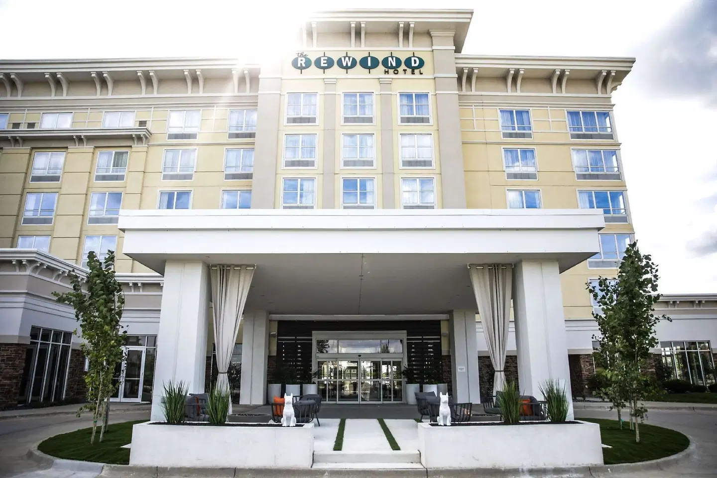 The Rewind West Des Moines, Tapestry Collection by Hilton EXTERIOR