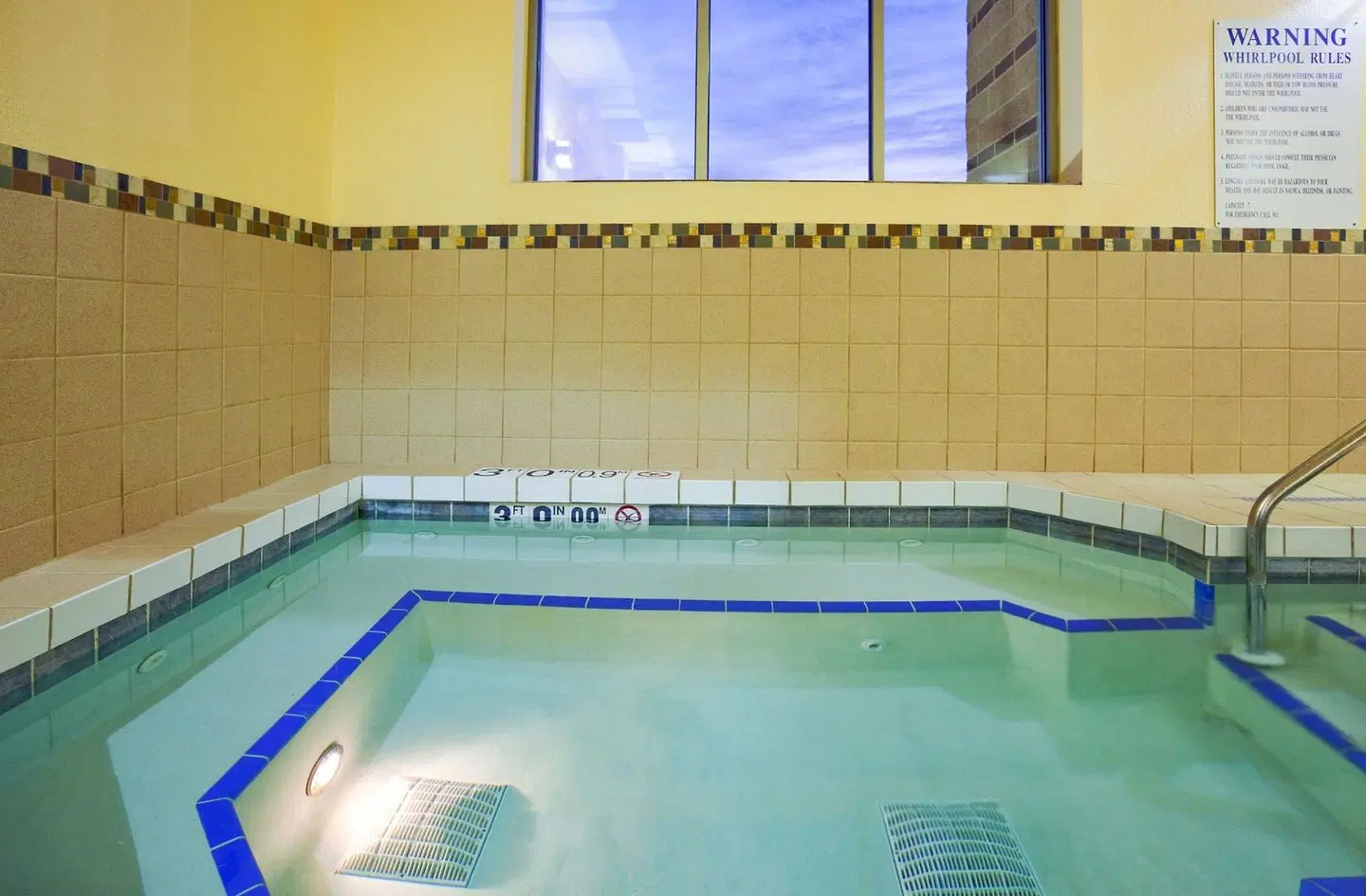 Holiday Inn & Suites Green Bay Stadium by IHG Hallenbad