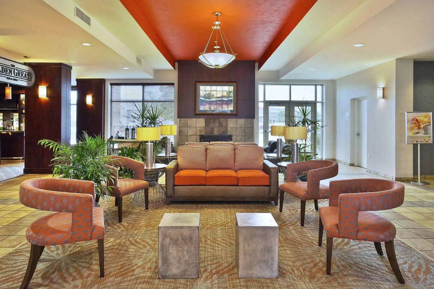 Holiday Inn & Suites Green Bay Stadium by IHG LOUNGE_LOBBY
