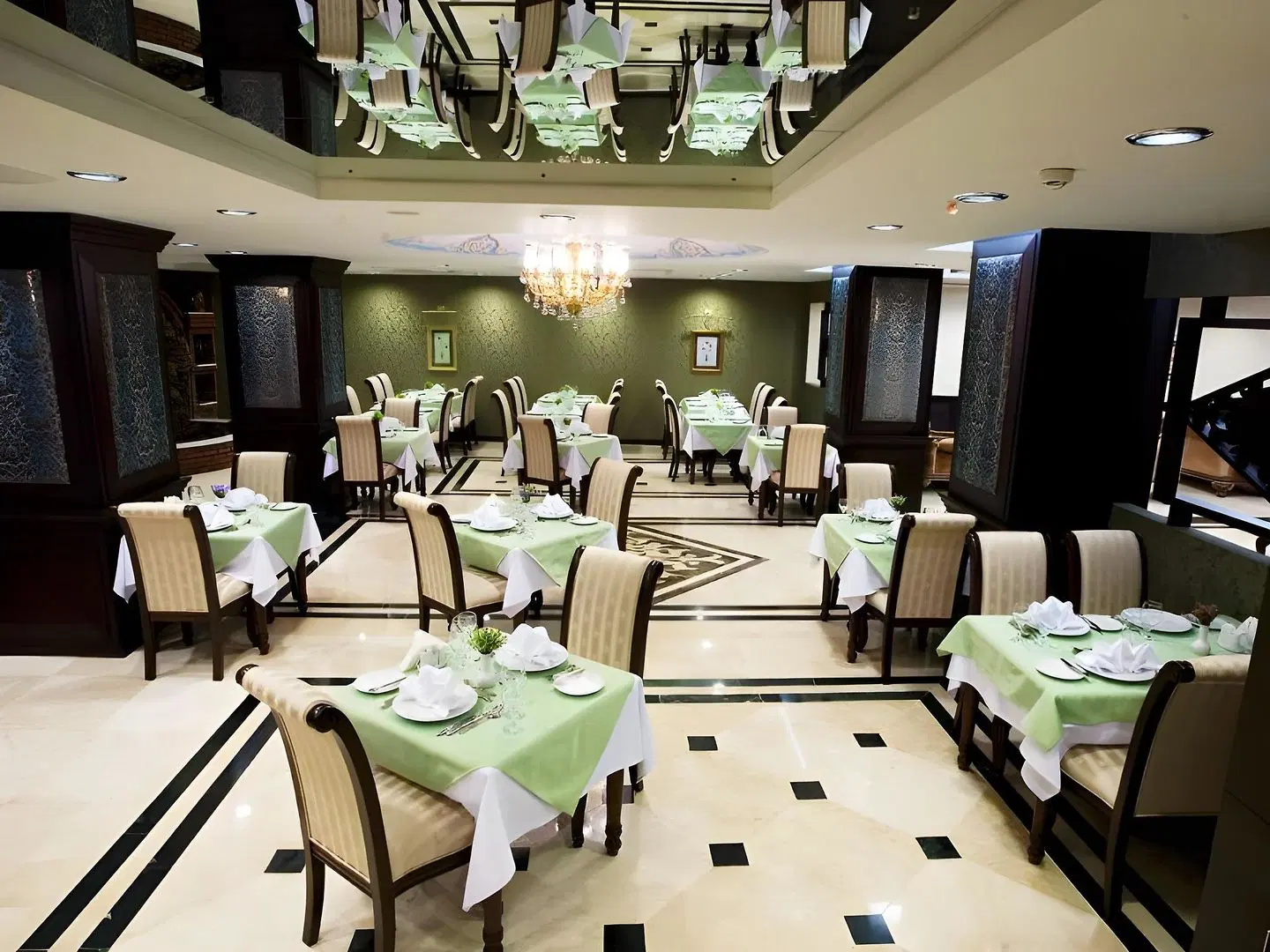 Maywood Restaurant
