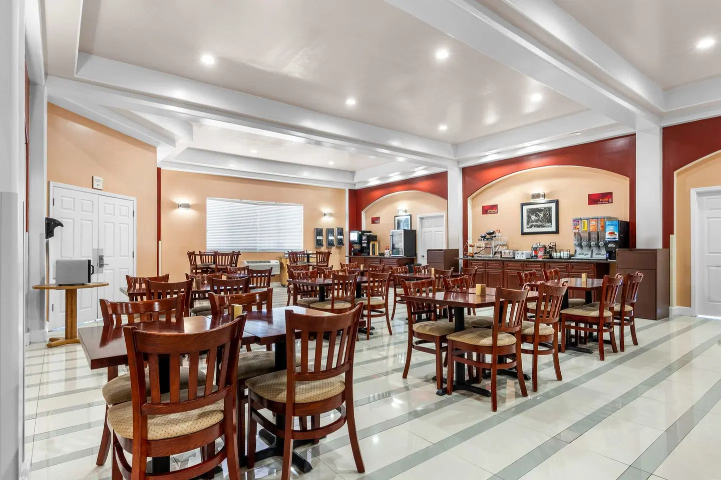 Best Western Plus Yosemite Way Station Restaurant