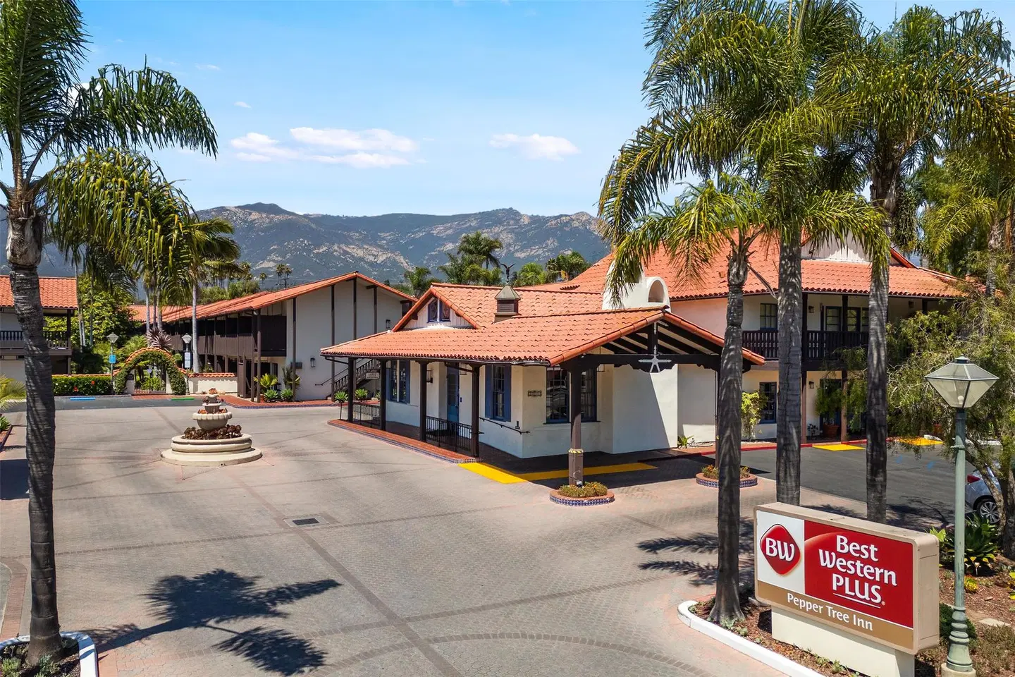 FOUND Hotels, Santa Barbara, Series by Marriott EXTERIOR