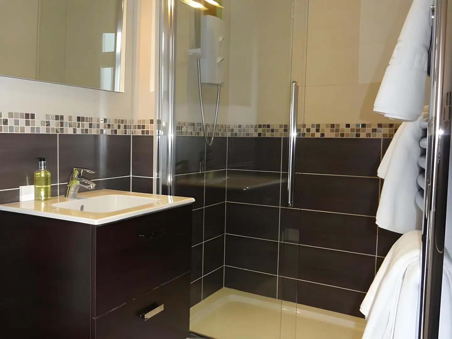 Torcroft Hotel Badezimmer