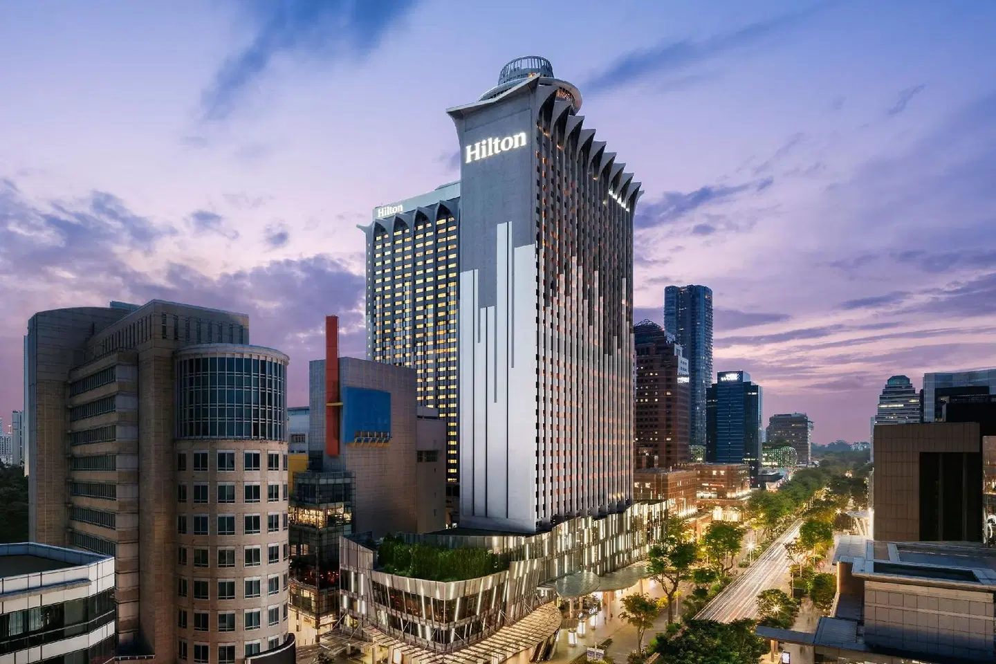 Hilton Singapore Orchard EXTERIOR