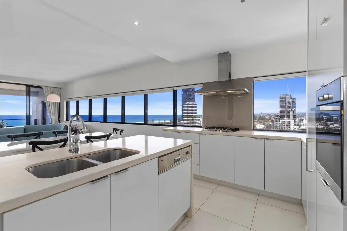 Ultra Broadbeach Badezimmer