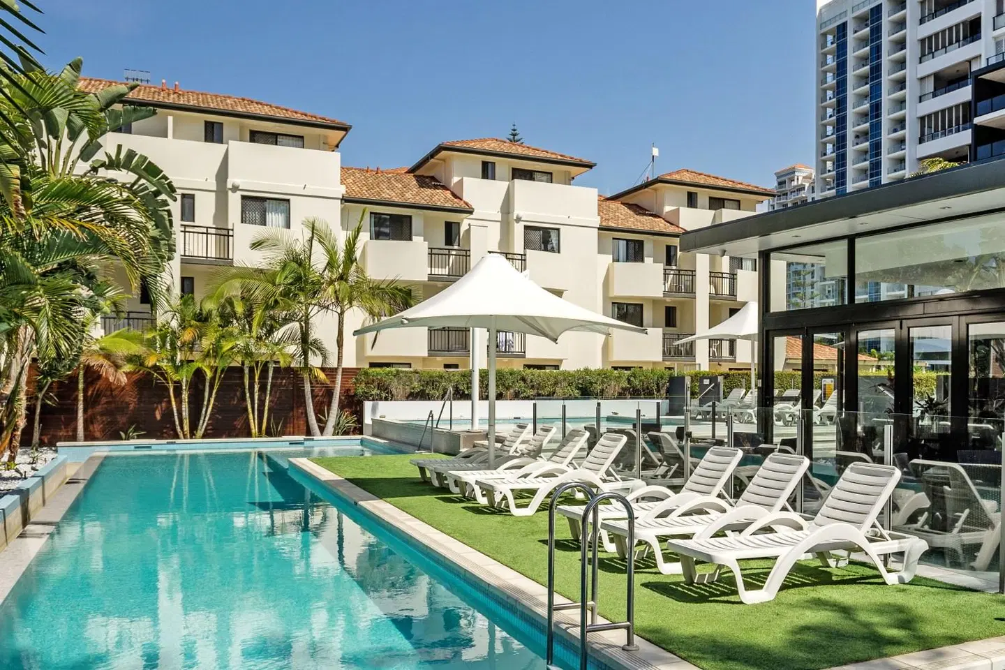 Ultra Broadbeach OUTDOOR_POOL