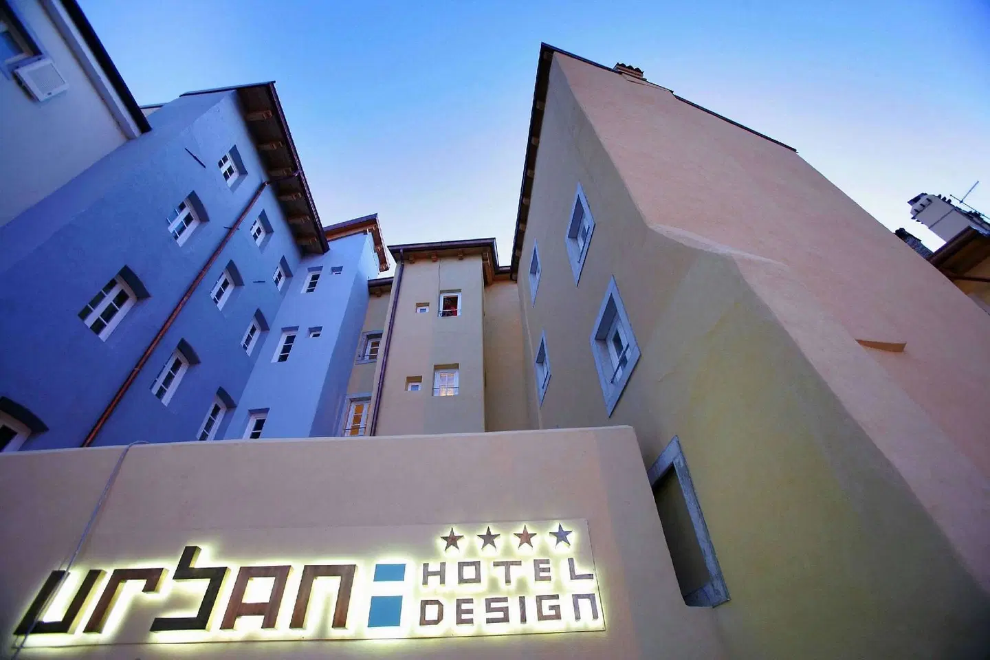 Urban Hotel Design EXTERIOR