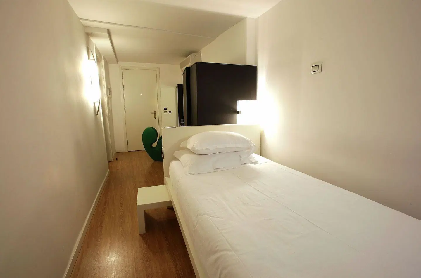 Urban Hotel Design ROOM_EXAMPLE