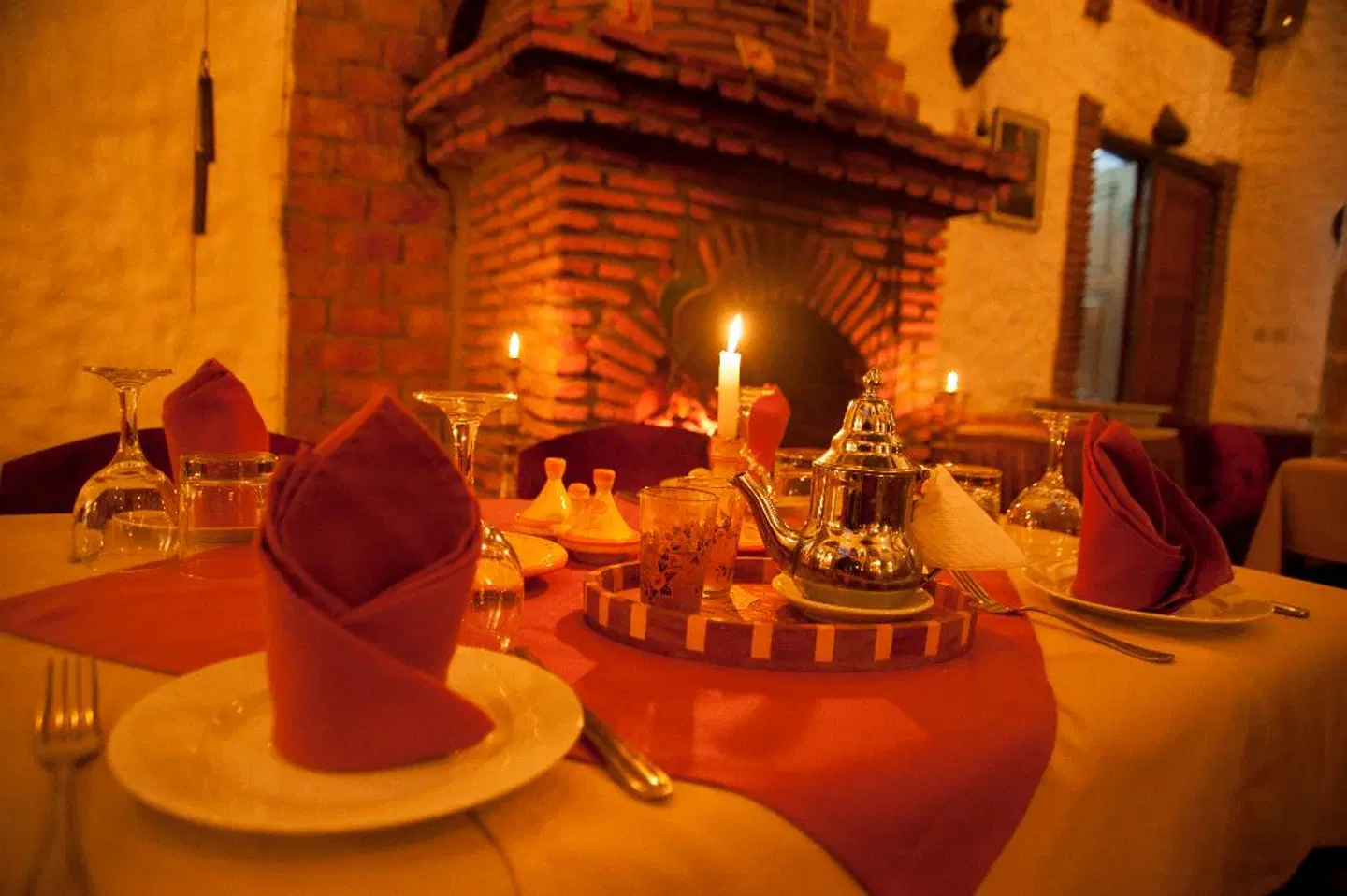 Riad Al Madina Bar