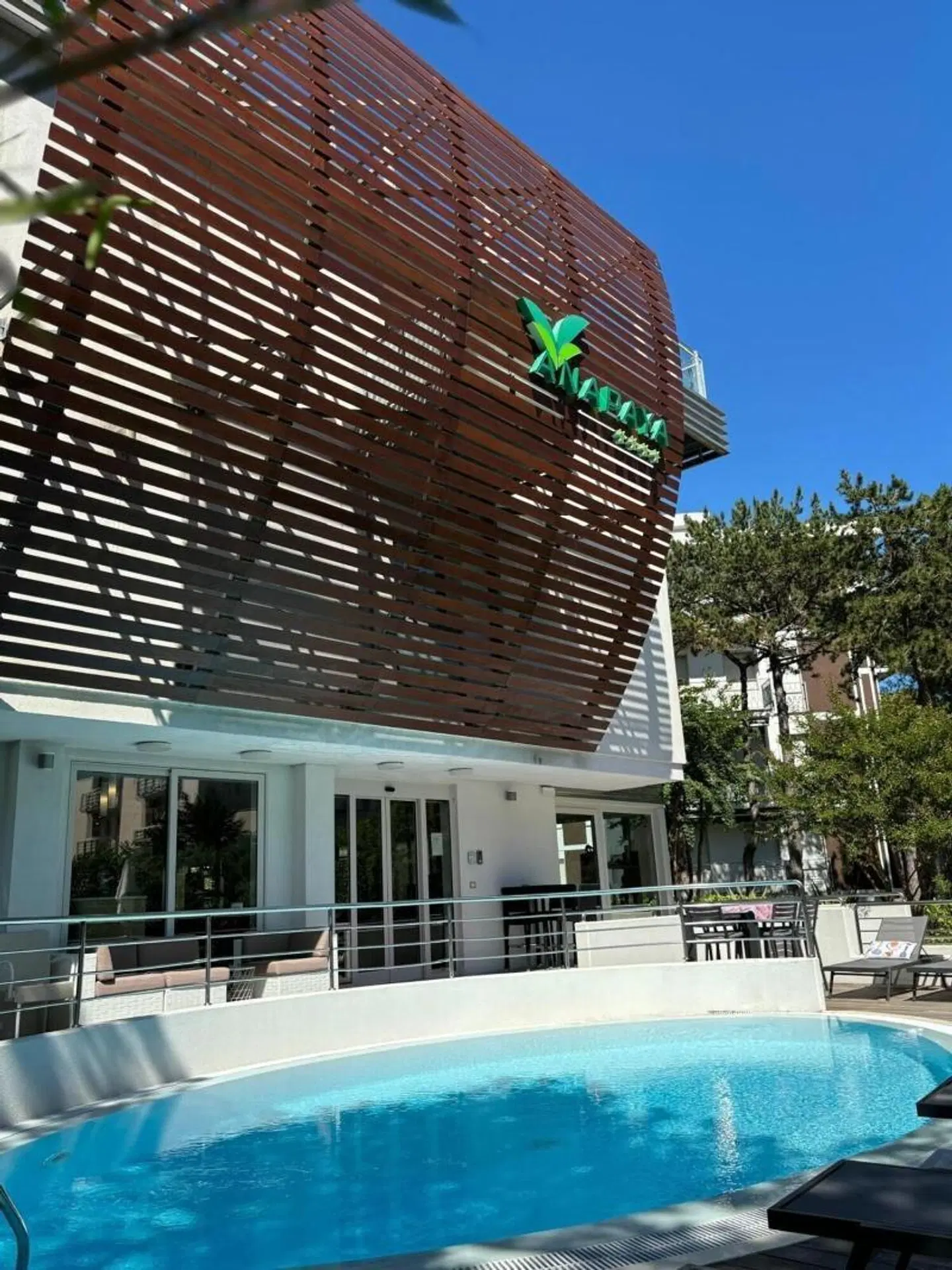 Anapaya EXTERIOR