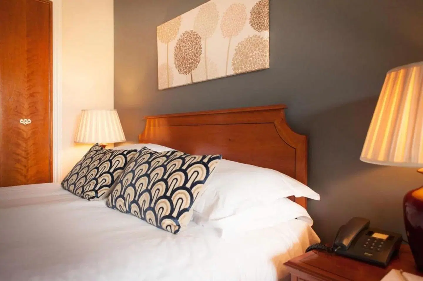 Woodbury Park ROOM_EXAMPLE
