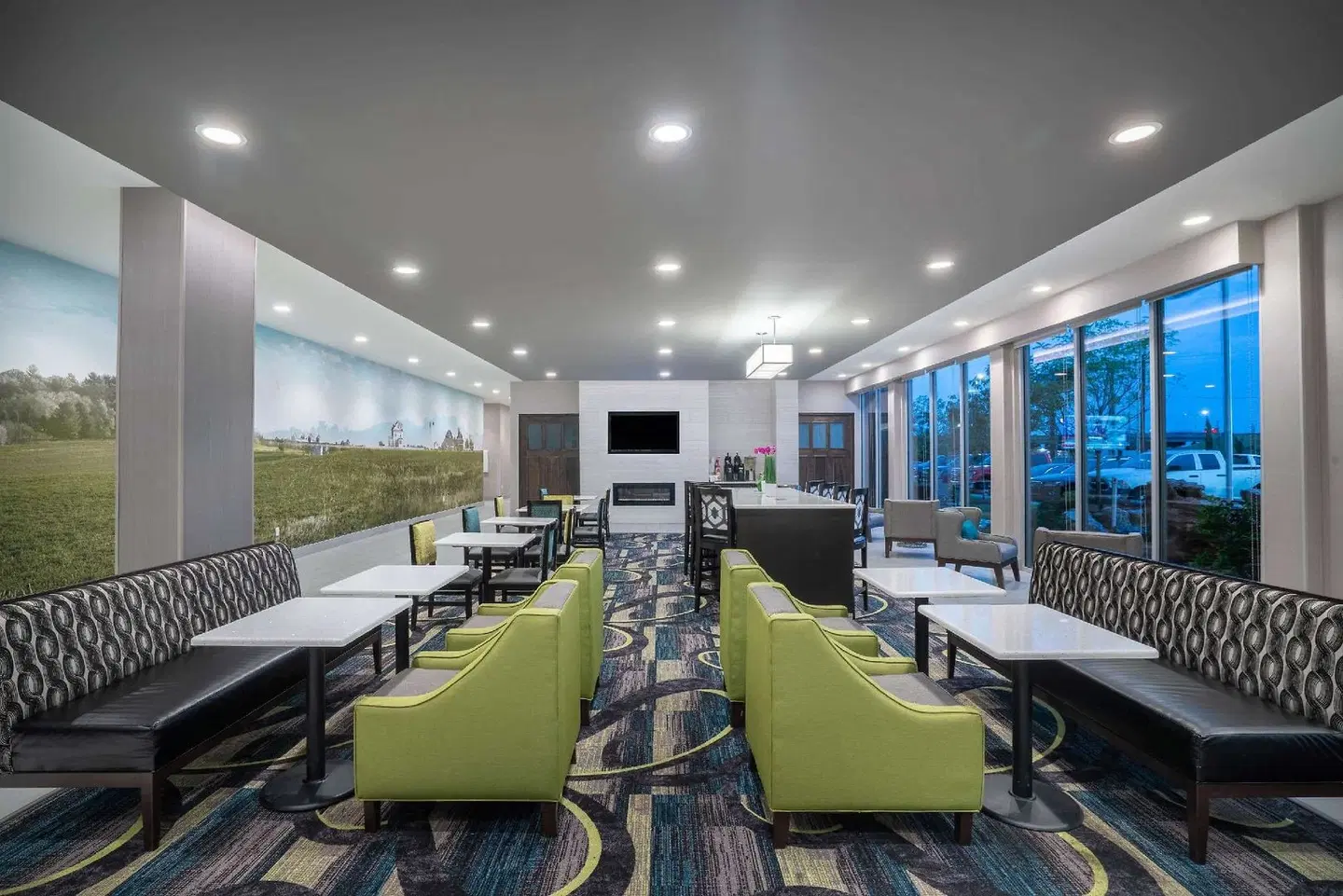 La Quinta Inn & Suites by Wyndham West Memphis Bar