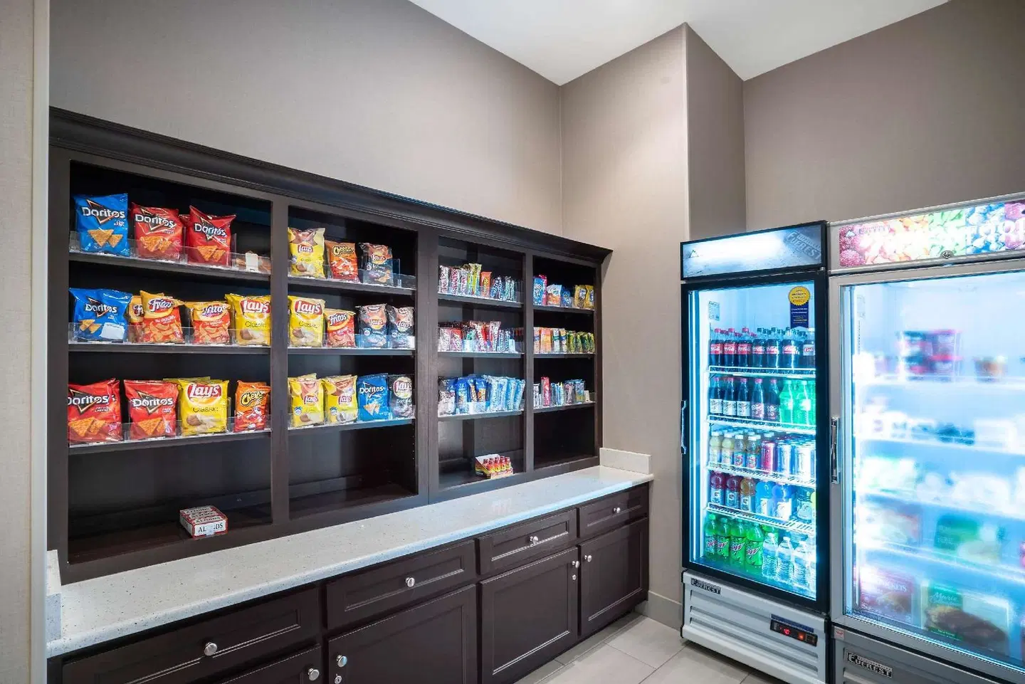 La Quinta Inn & Suites by Wyndham West Memphis Bar