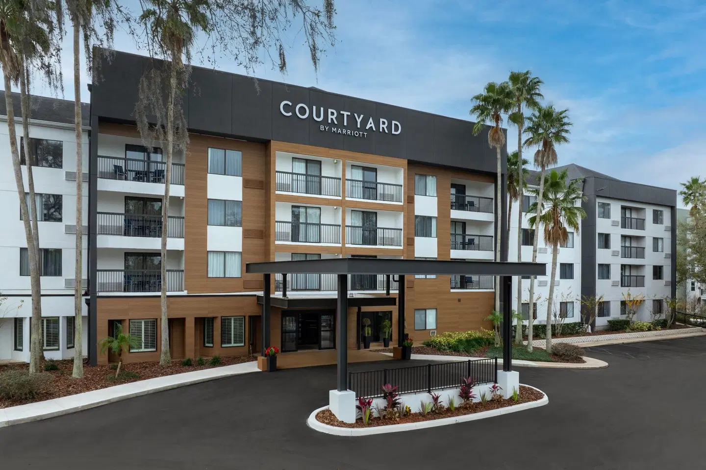 Courtyard by Marriott Orlando East/UCF Area EXTERIOR