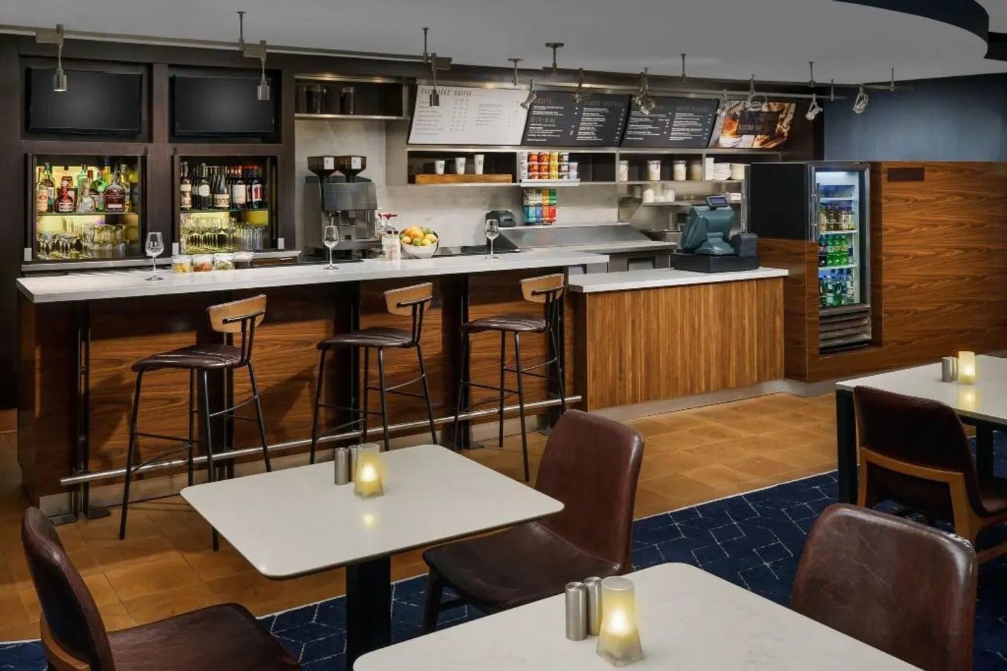 Courtyard by Marriott Hartford Farmington Bar